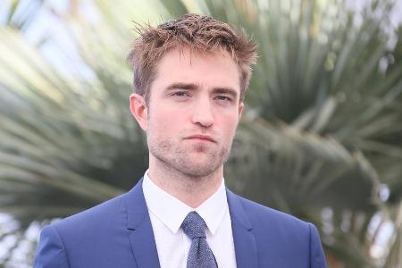 Robert Pattinson ist mit seinen Mahlzeiten derzeit nicht immer glücklich. Robert Pattinson ist mit seinen Mahlzeiten derzeit nicht immer glücklich.