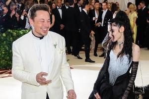So kamen Grimes und Elon Musk auf den seltsamen Namen für ihr Baby
