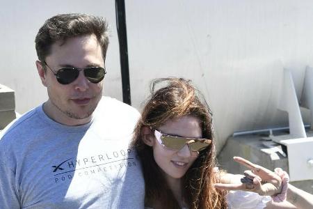 Elon Musk und Grimes sind zum ersten Mal gemeinsam Eltern geworden.