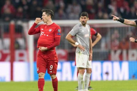 So kündigte Robert Lewandowski damals an, dass er und seine Ehefrau Anna ein zweites Kind erwarten. So kündigte Robert Lewandowski damals an, dass er und seine Ehefrau Anna ein zweites Kind erwarten.