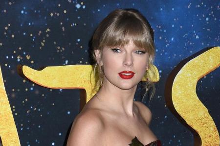Taylor Swift hat über 86 Millionen Twitter-Follower. Taylor Swift hat über 86 Millionen Twitter-Follower.