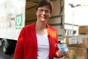 So können Sie Angehörige im Seniorenheim treffen