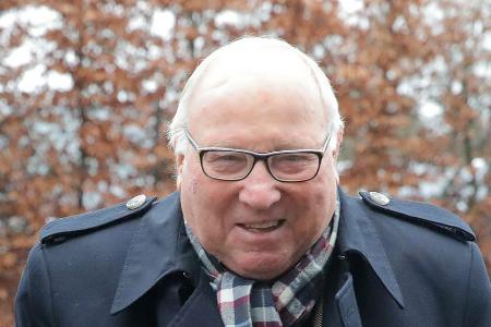 Uwe Seeler im Februar 2020 vor dem Hamburger Stadtderby HSV gegen St. Pauli. Uwe Seeler im Februar 2020 vor dem Hamburger Stadtderby HSV gegen St. Pauli.