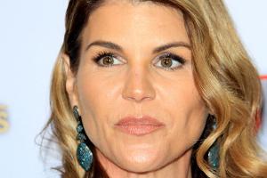 Bestechungsskandal: Lori Loughlins Verfahren wird nicht eingestellt
