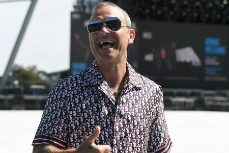 Robbie Williams will künftig die TV-Landschaft mitgestalten. Robbie Williams will künftig die TV-Landschaft mitgestalten.