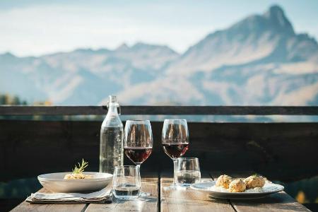 Berge, Natur, Kultur - und natürlich Kulinarik: Das schätzen Touristen an Südtirol. Berge, Natur, Kultur - und natürlich Kulinarik: Das schätzen Touristen an Südtirol.