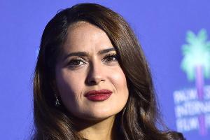 Graue Haare, na und? Salma Hayek macht kein Geheimnis daraus