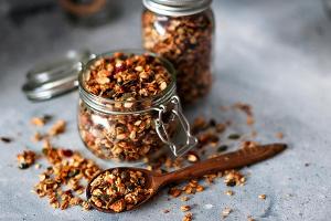 So gelingt das selbstgemachte Granola