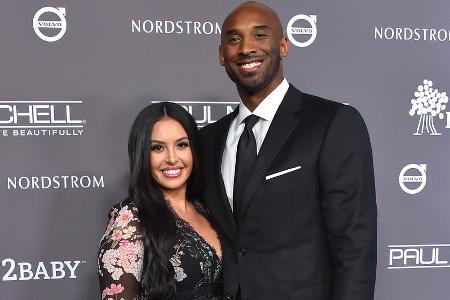 Kobe Bryant und seine Ehefrau Vanessa auf einer Gala im November 2018 Kobe Bryant und seine Ehefrau Vanessa auf einer Gala im November 2018