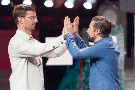 Joko Winterscheidt und Klaas Heufer-Umlauf treten in Joko Winterscheidt und Klaas Heufer-Umlauf treten in