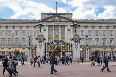 Der Buckingham Palast bleibt wegen der Corona-Krise im Sommer 2020 geschlossen. Der Buckingham Palast bleibt wegen der Corona-Krise im Sommer 2020 geschlossen.