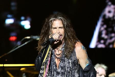 Die Band Aerosmith um Frontmann Steven Tyler kommt erstmal nicht nach Deutschland. Die Band Aerosmith um Frontmann Steven Tyler kommt erstmal nicht nach Deutschland.