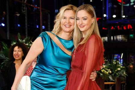 Veronica Ferres mit Tochter Lilly in Berlin Veronica Ferres mit Tochter Lilly in Berlin