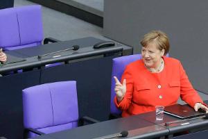 Warum trägt Angela Merkel keine Maske?