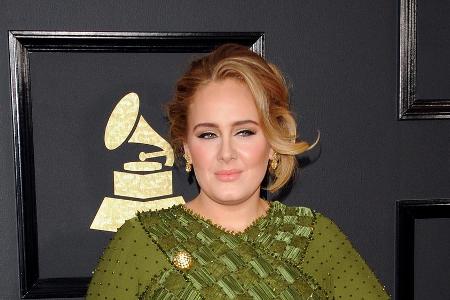 Sängerin Adele bei den Grammy-Awards 2017 in Los Angeles Sängerin Adele bei den Grammy-Awards 2017 in Los Angeles