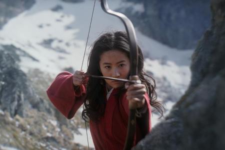 Mulan Hua (Liu Yifei) probiert es im August noch einmal mit der Kino-Eroberung Mulan Hua (Liu Yifei) probiert es im August noch einmal mit der Kino-Eroberung
