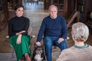 "Und wer nimmt den Hund?": Gedeck und Tukur in der Midlife-Crisis