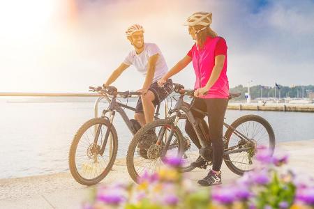 E-Bikes werden vor allem bei jungen Menschen immer beliebter E-Bikes werden vor allem bei jungen Menschen immer beliebter