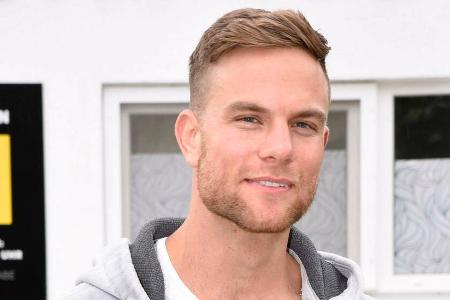 Sebastian Preuss hatte einen Motorradunfall. Sebastian Preuss hatte einen Motorradunfall.