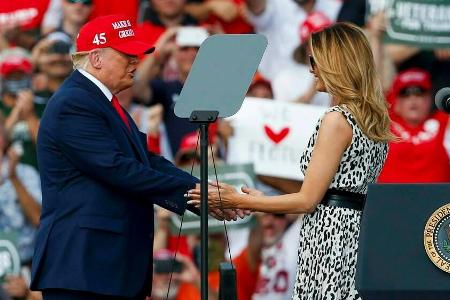 Donald und Melania Trump wollen vier weitere Jahre im Weißen Haus residieren. Donald und Melania Trump wollen vier weitere Jahre im Weißen Haus residieren.