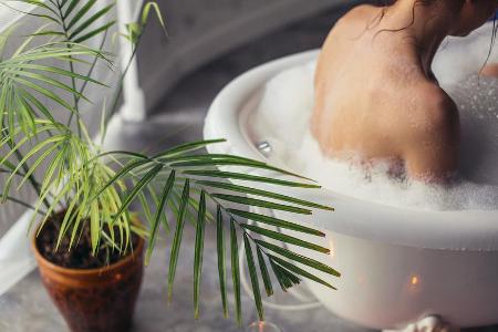 An kalten Herbsttagen sorgt ein Bad für wohltuende Wärme. An kalten Herbsttagen sorgt ein Bad für wohltuende Wärme.