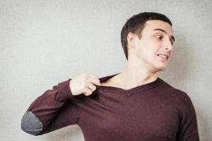 Das hilft gegen kratzige Kleideretiketten