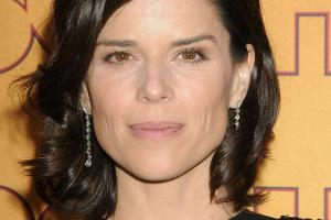 Wie sich Neve Campbell zu "Scream 5" überreden ließ