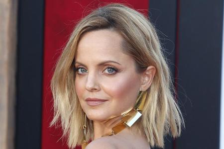 Schauspielerin Mena Suvari erwartet ihr erstes Kind. Schauspielerin Mena Suvari erwartet ihr erstes Kind.