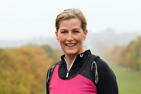 Vor wenigen Tagen nahm Gräfin Sophie von Wessex am virtuellen London-Marathon teil Vor wenigen Tagen nahm Gräfin Sophie von Wessex am virtuellen London-Marathon teil