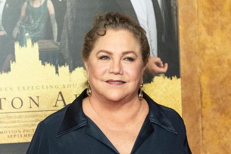 Kathleen Turner wird Teil des Hauptcasts der Netflix-Serie Kathleen Turner wird Teil des Hauptcasts der Netflix-Serie