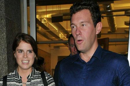 Prinzessin Eugenie und Jack Brooksbank feiern ihren zweiten Hochzeitstag. Prinzessin Eugenie und Jack Brooksbank feiern ihren zweiten Hochzeitstag.