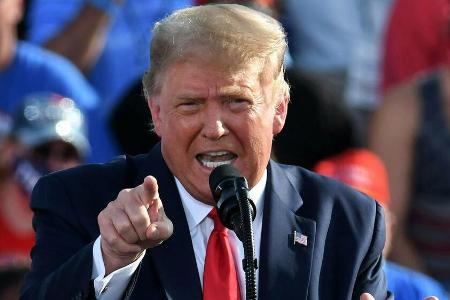 Donald Trump während einer Wahlkampfveranstaltung Donald Trump während einer Wahlkampfveranstaltung
