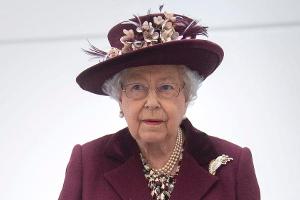 Besonderer Schmuck: Neues Porträt von Queen Elizabeth II.