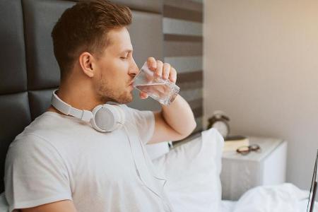 Wasser ist das gesündeste Getränk Wasser ist das gesündeste Getränk