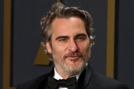 Joaquin Phoenix ist Vater geworden. Joaquin Phoenix ist Vater geworden.