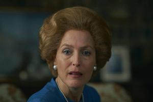 Gillian Anderson legt für Rolle in "The Crown" einen Fatsuit an