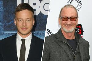 Tom Wlaschiha (li.) und Robert Englund kommen nach Hawkins.