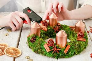 Kurz vor knapp: So gelingt der selbstgemachte Adventskranz