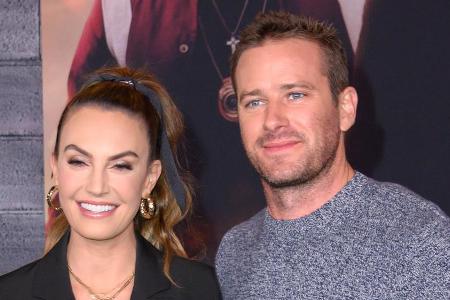 Elizabeth Chambers und Armie Hammer haben ihr Ehe-Aus verkündet. Elizabeth Chambers und Armie Hammer haben ihr Ehe-Aus verkündet.