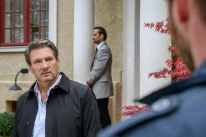 "Sturm der Liebe": Christoph (l.) ist aufgebracht, als Leonard ihn einen Mörder nennt