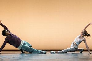 "Into the Beat - Dein Herz tanzt": Alter Plot im frischen Gewand
