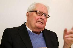 Früherer SPD-Chef Hans-Jochen Vogel ist gestorben