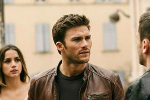 Scott Eastwood mit Ana de Armas und Freddie Thorp (r.) in "Overdrive".