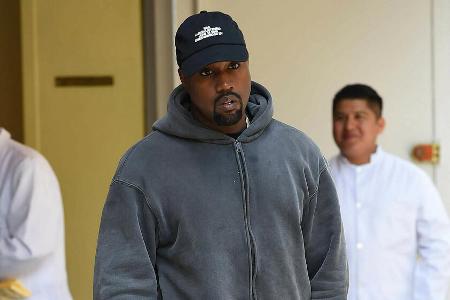 Kanye West scheint sich nun doch auf Hilfe einlassen zu wollen. Kanye West scheint sich nun doch auf Hilfe einlassen zu wollen.