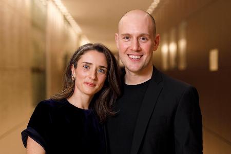 Oliver Petszokat und seine Frau Pauline bei einem Event Ende 2019 in Köln Oliver Petszokat und seine Frau Pauline bei einem Event Ende 2019 in Köln
