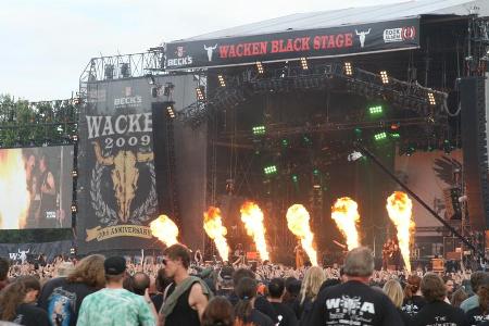 Das reguläre Wacken Open Air fällt 2020 aufgrund der Corona-Pandemie aus - doch es gibt eine virtuelle Alternative Das reguläre Wacken Open Air fällt 2020 aufgrund der Corona-Pandemie aus - doch es gibt eine virtuelle Alternative