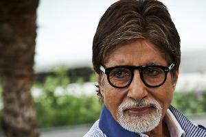Bollywood-Megastar Amitabh Bachchan mit Coronavirus infiziert