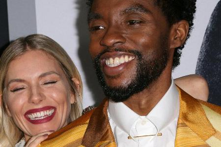 Chadwick Boseman und Sienna Miller bei der Premiere von Chadwick Boseman und Sienna Miller bei der Premiere von