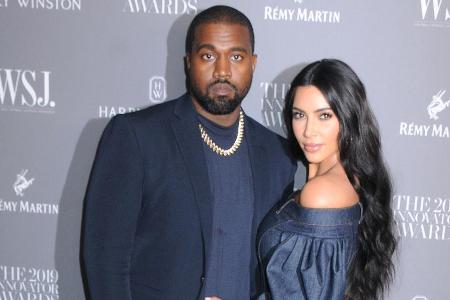 Kanye West und seine Ehefrau Kim Kardashian bei einem Event im November 2019 Kanye West und seine Ehefrau Kim Kardashian bei einem Event im November 2019