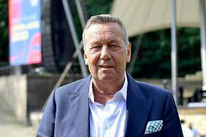 Roland Kaiser feiert Auftakt der "Back to Live"-Konzertreihe